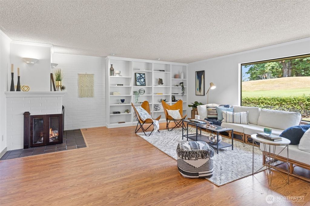 Photo of 10742 Glen Acres Drive S #T-27, Seattle, WA 98168 (MLS # 2390356)