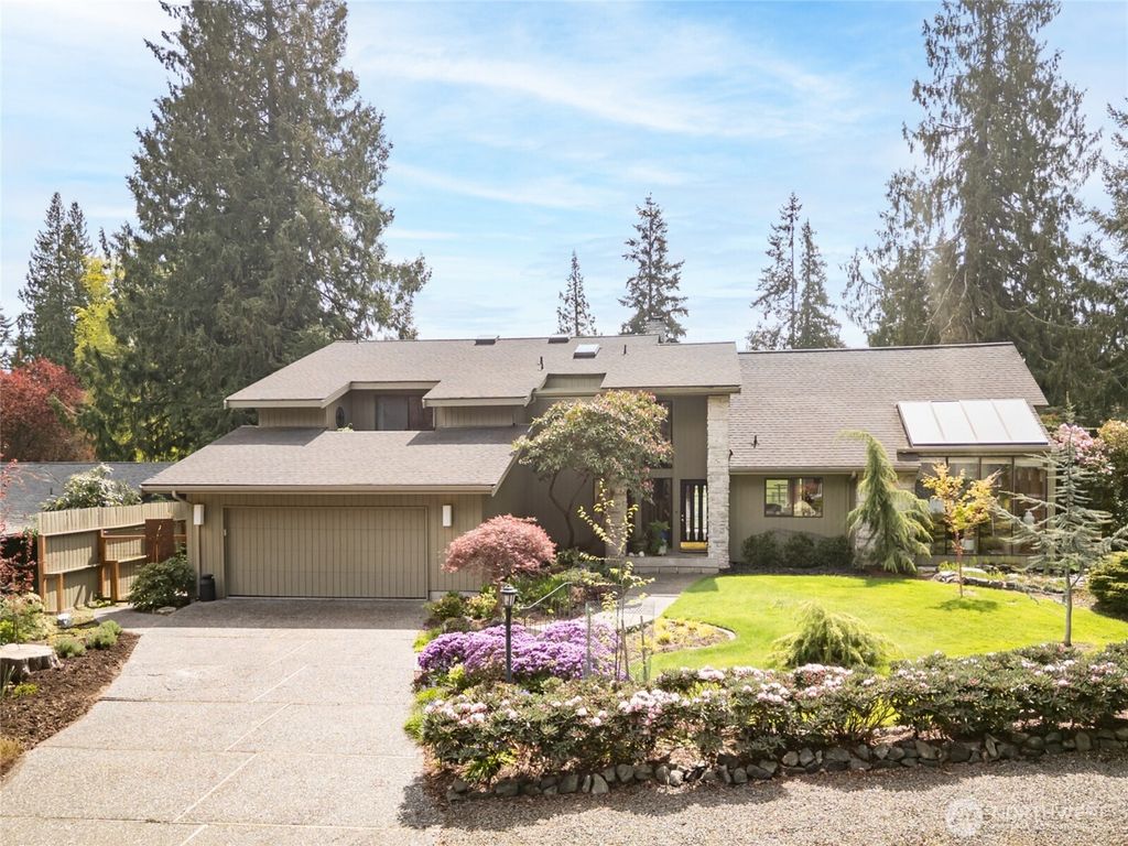 Photo of 121 Fairway Place, Sequim, WA 98382 (MLS # 2511143)