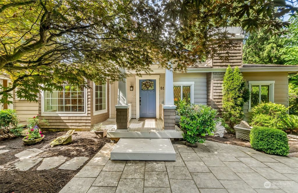 Photo of 8124 NE 166th Street, Kenmore, WA 98028 (MLS # 2078155)