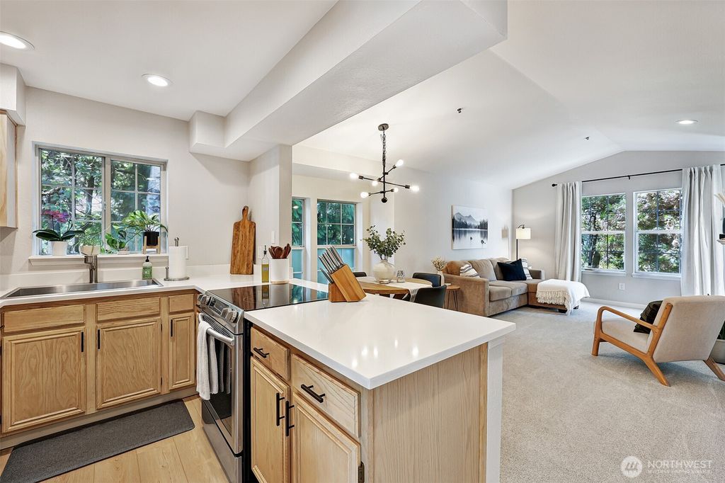 Photo of 2600 SE 118th Avenue #4-301, Bellevue, WA 98005 (MLS # 2434769)