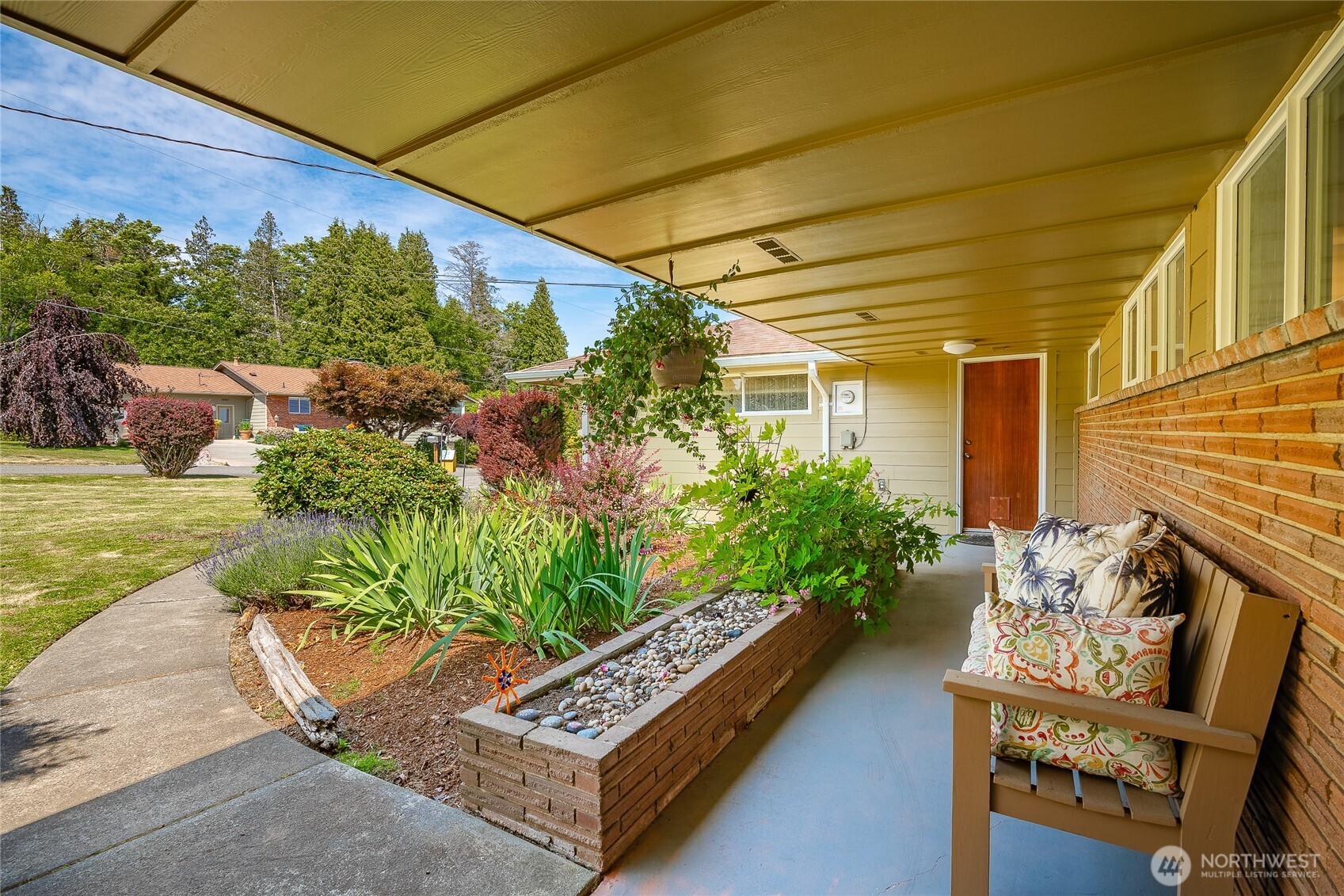 2483 Hilltop Road
