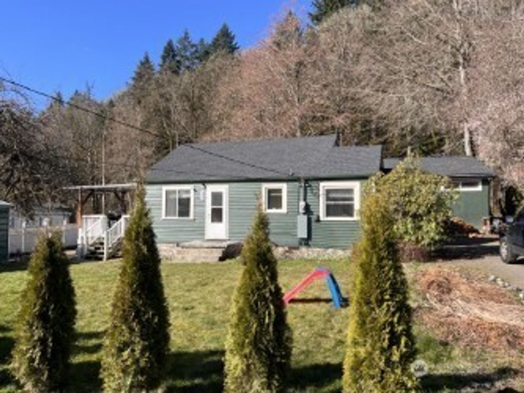 Photo of 241 Archie Avenue W, Bremerton, WA 98312 (MLS # 2494872)