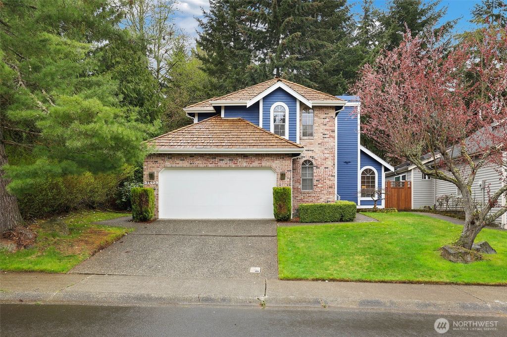 Photo of 31429 47th Place SW, Federal Way, WA 98023 (MLS # 2347588)