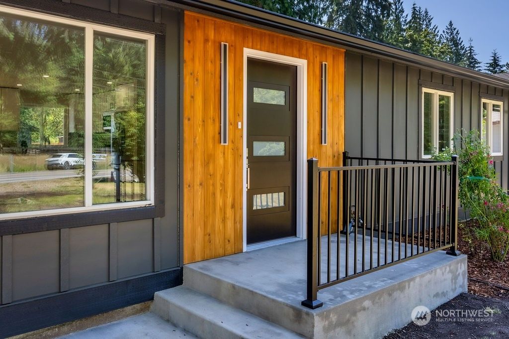 Photo of 38016 Enumclaw Franklin Road SE, Enumclaw, WA 98022 (MLS # 2264484)