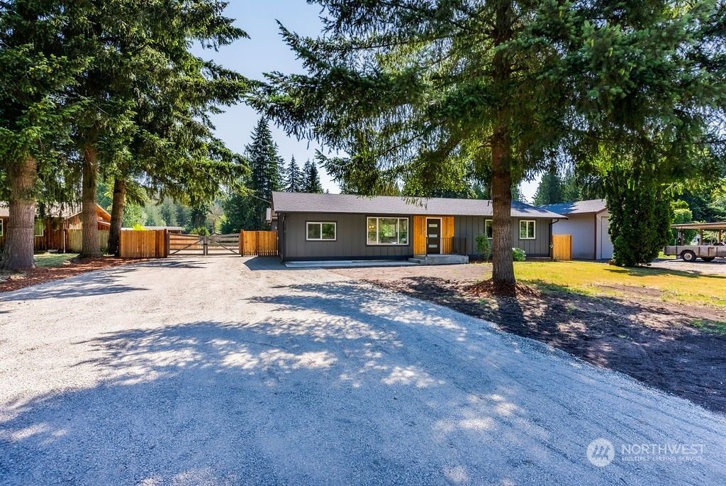 Photo of 38016 Enumclaw Franklin Road SE, Enumclaw, WA 98022 (MLS # 2264484)