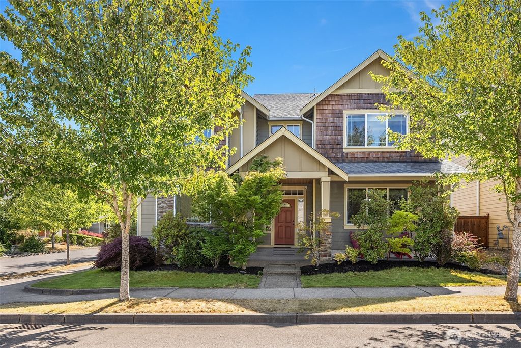 Photo of 1630 Eagles Nest Place SE, North Bend, WA 98045 (MLS # 2413348)