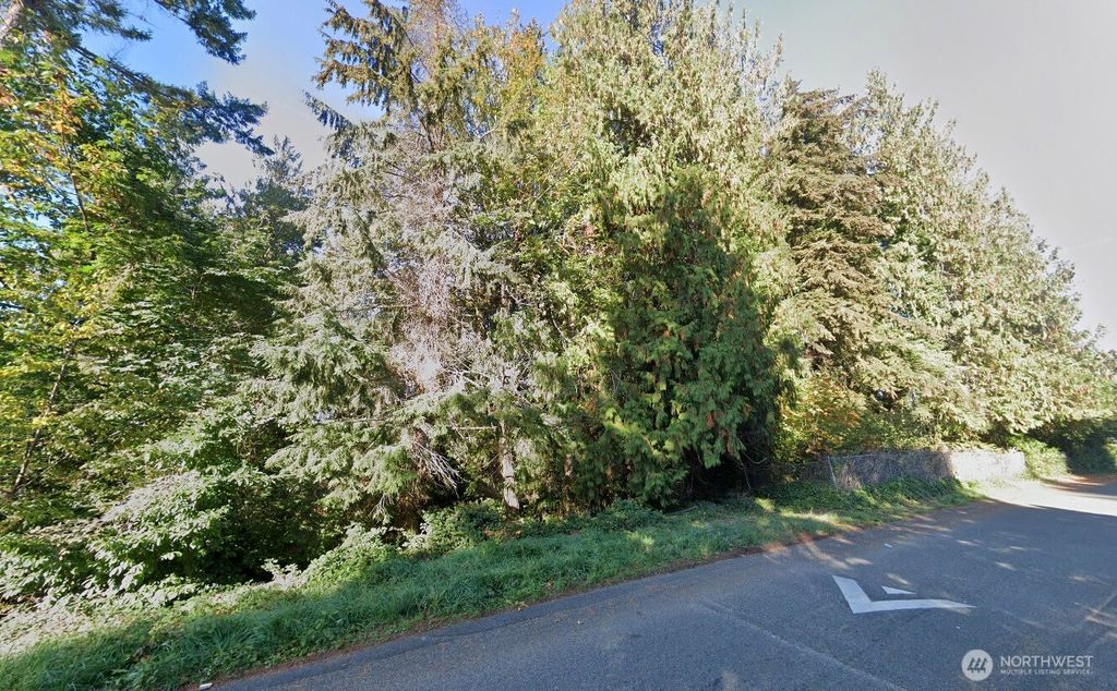 Photo of 315 Constitution Avenue S, Bremerton, WA 98312 (MLS # 2481010)