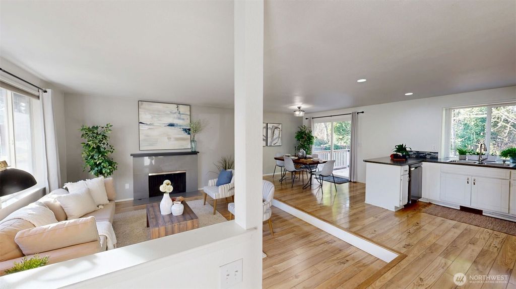 Photo of 17815 152nd Place SE, Renton, WA 98058 (MLS # 2471319)