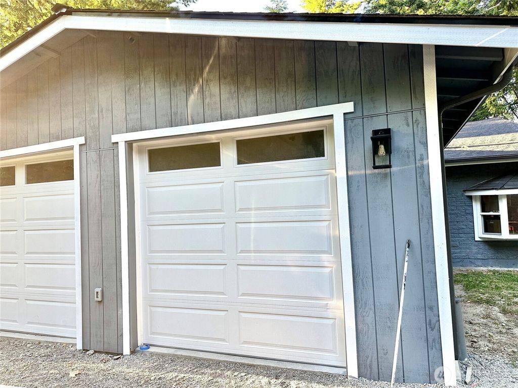 Photo of 1302 SW Bay Street, Port Orchard, WA 98366 (MLS # 2463593)