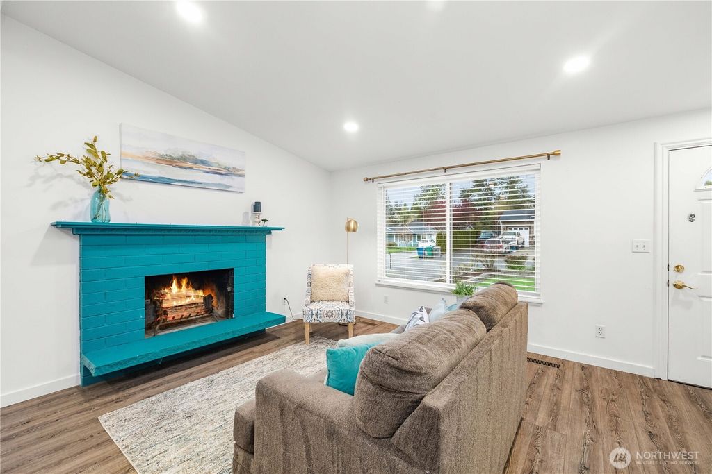 Photo of 4610 181st Place SW, Lynnwood, WA 98037 (MLS # 2508758)