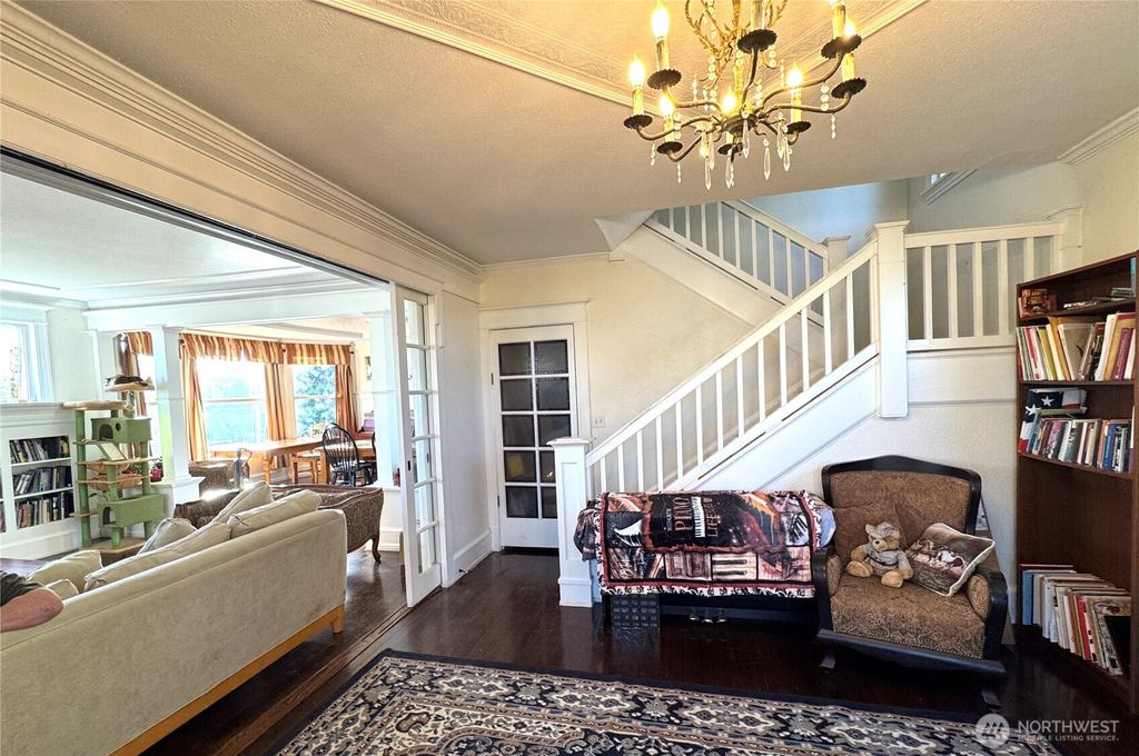 Photo of 2130 Virginia Avenue, Everett, WA 98201 (MLS # 2481164)