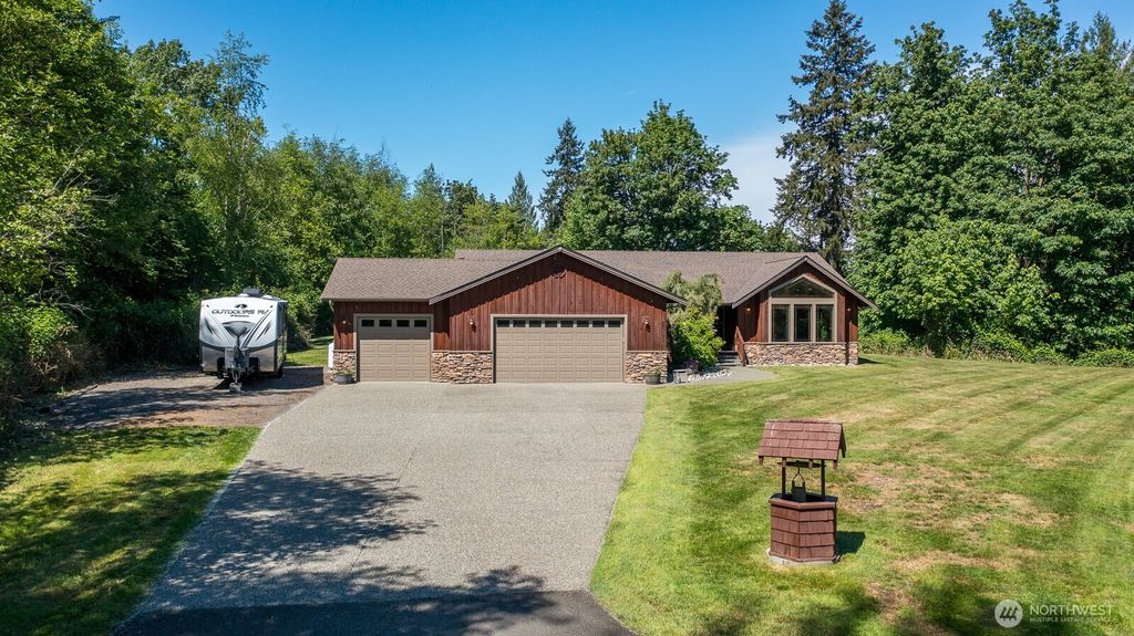 Photo of 20131 2nd Avenue NW, Arlington, WA 98223 (MLS # 2529304)