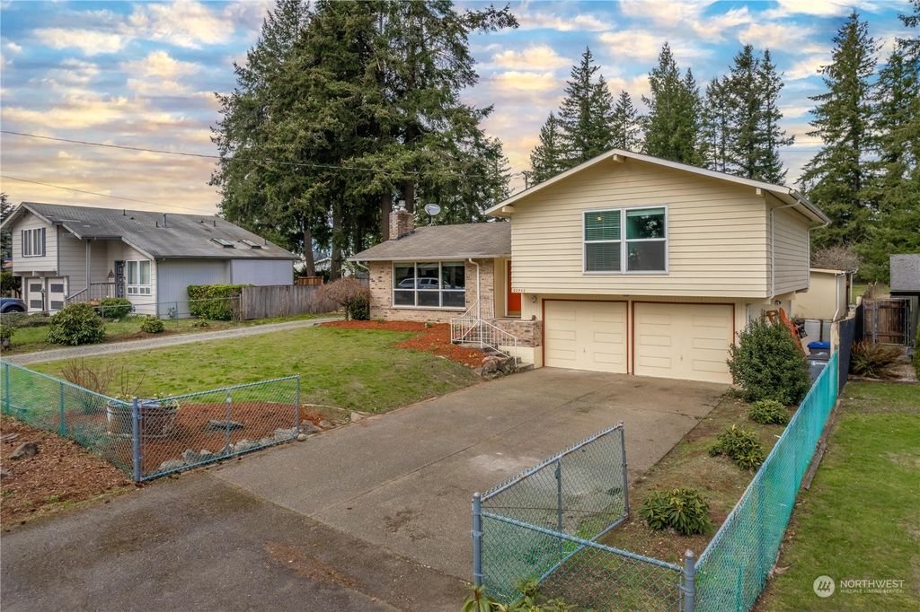 Photo of 22902 SE 287th Street, Maple Valley, WA 98038 (MLS # 2050712)