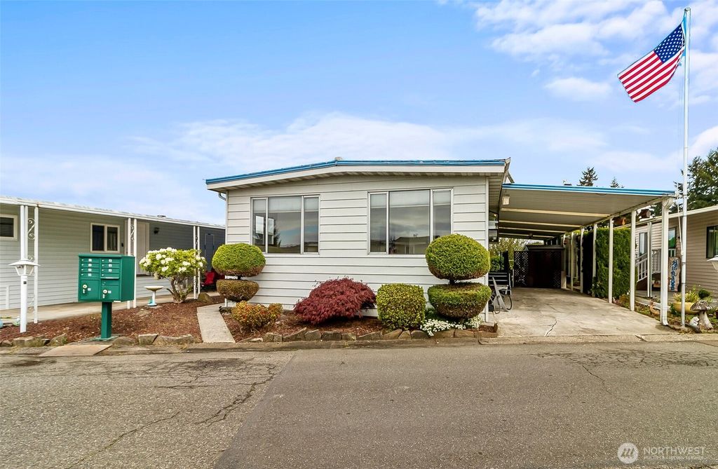 Photo of 1415 84th Street SE #143, Everett, WA 98208 (MLS # 2512191)