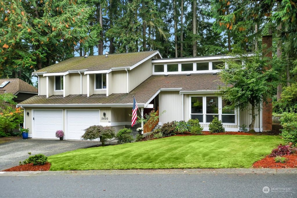 Photo of 2600 147th Place SE, Mill Creek, WA 98012 (MLS # 2167932)