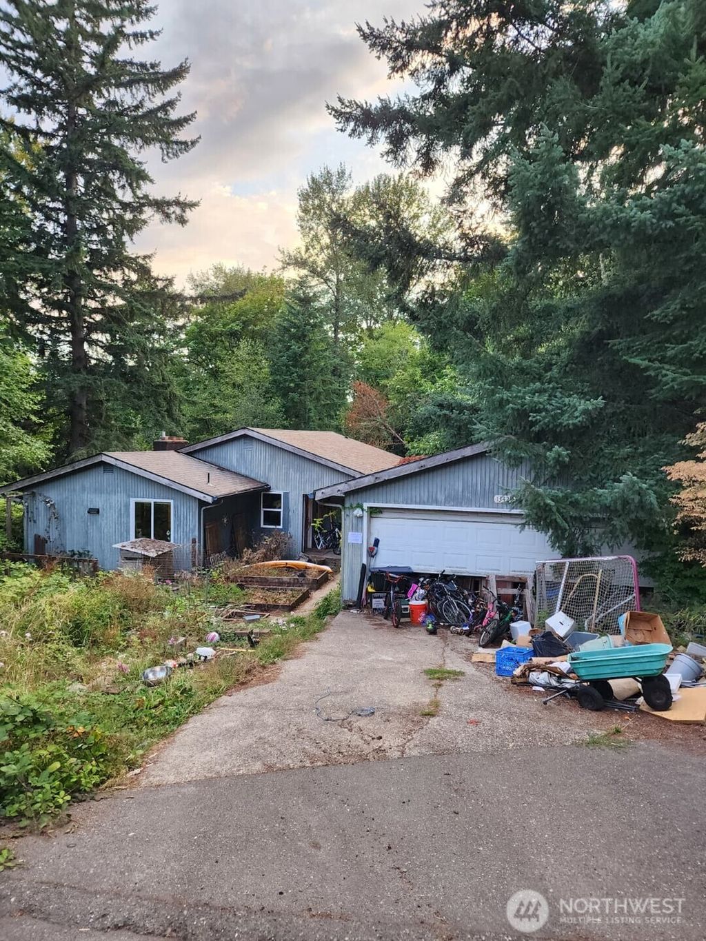 Photo of 13429 173rd Avenue SE, Renton, WA 98059 (MLS # 2421866)