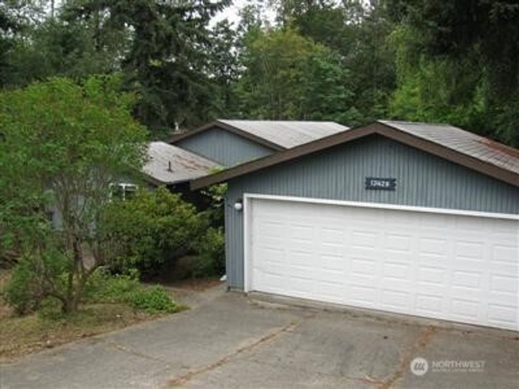 Photo of 13429 173rd Avenue SE, Renton, WA 98059 (MLS # 2421866)
