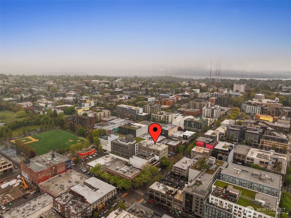 listing image 9365518402624380098