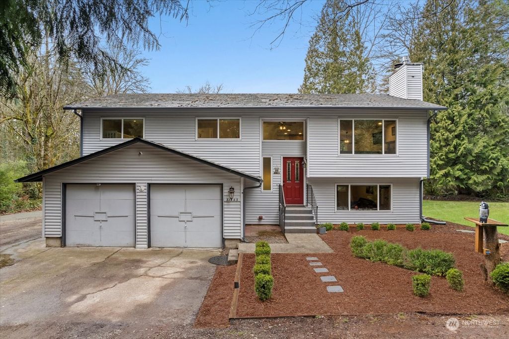 Photo of 31443 W Lake Morton Drive SE, Kent, WA 98092 (MLS # 2037252)