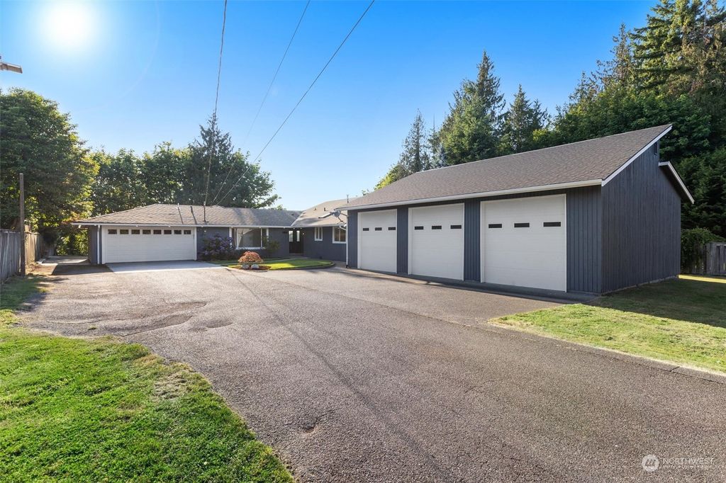 Photo of 118 Rhodora Heights Road, Lake Stevens, WA 98258 (MLS # 2138445)