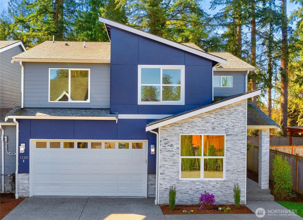 Photo of 1120 131st Street SE #B, Everett, WA 98208 (MLS # 2527986)