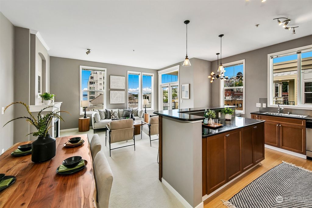 Photo of 530 4th Avenue W #510, Seattle, WA 98119 (MLS # 2251272)