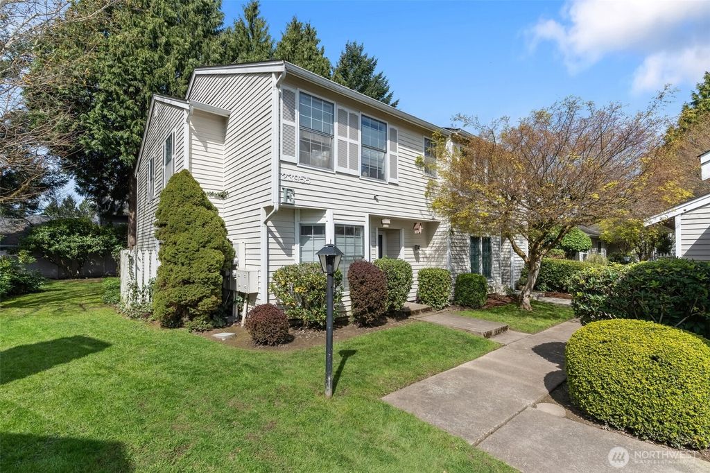 Photo of 23955 58th Court S #E3, Kent, WA 98032 (MLS # 2356390)