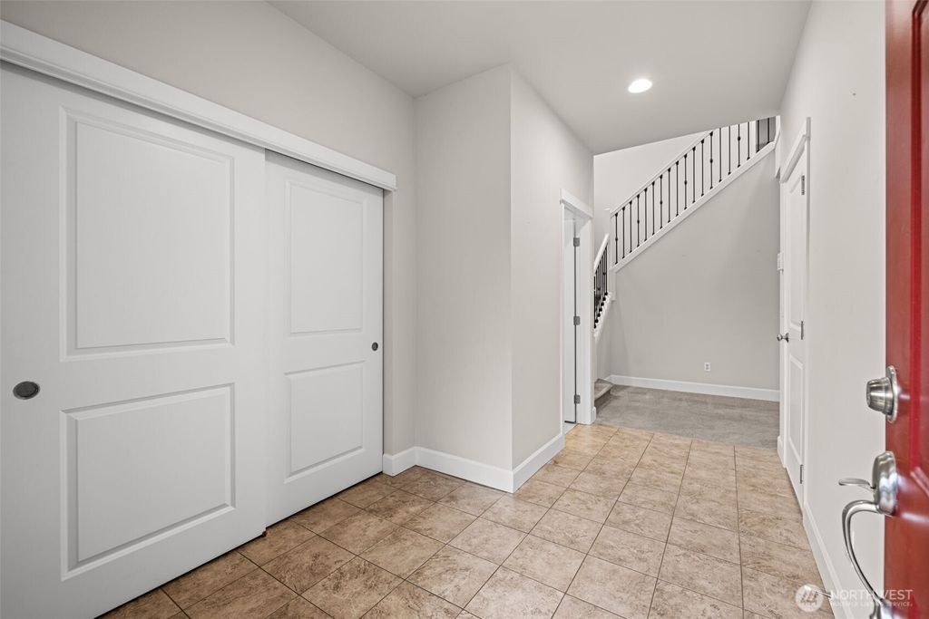 Photo of 2817 208th Place SW, Lynnwood, WA 98036 (MLS # 2465562)