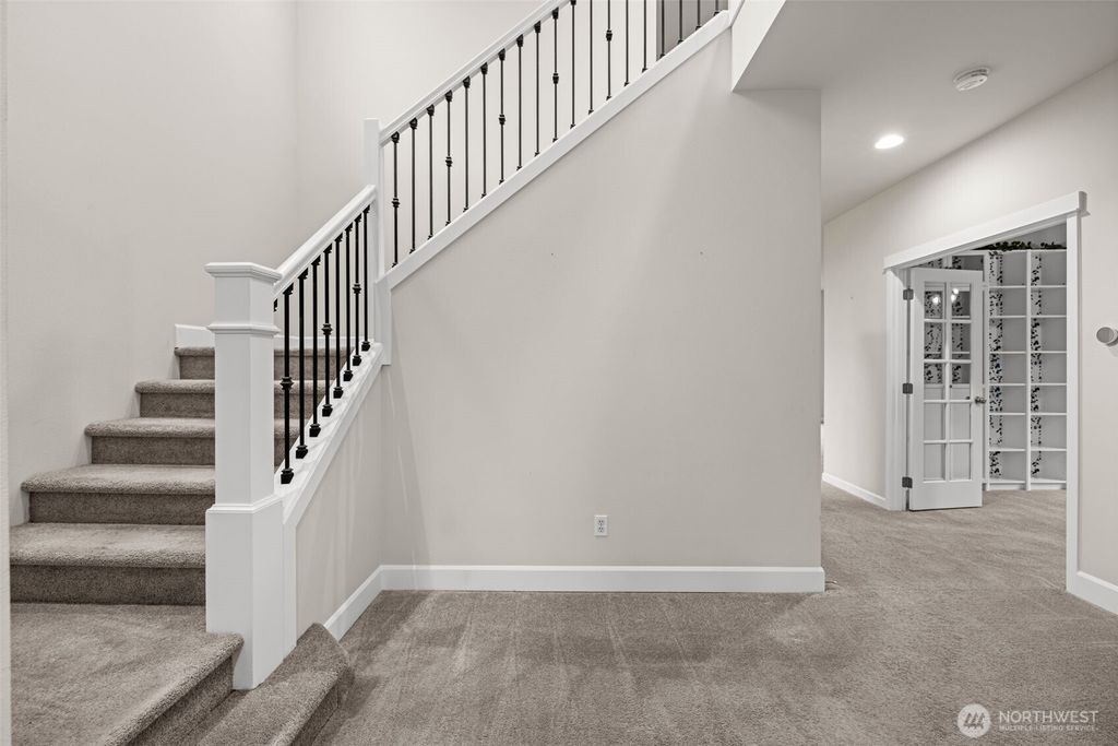 Photo of 2817 208th Place SW, Lynnwood, WA 98036 (MLS # 2465562)