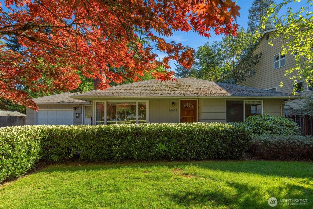 Photo of 10435 SE 13th Street, Bellevue, WA 98004 (MLS # 2516096)