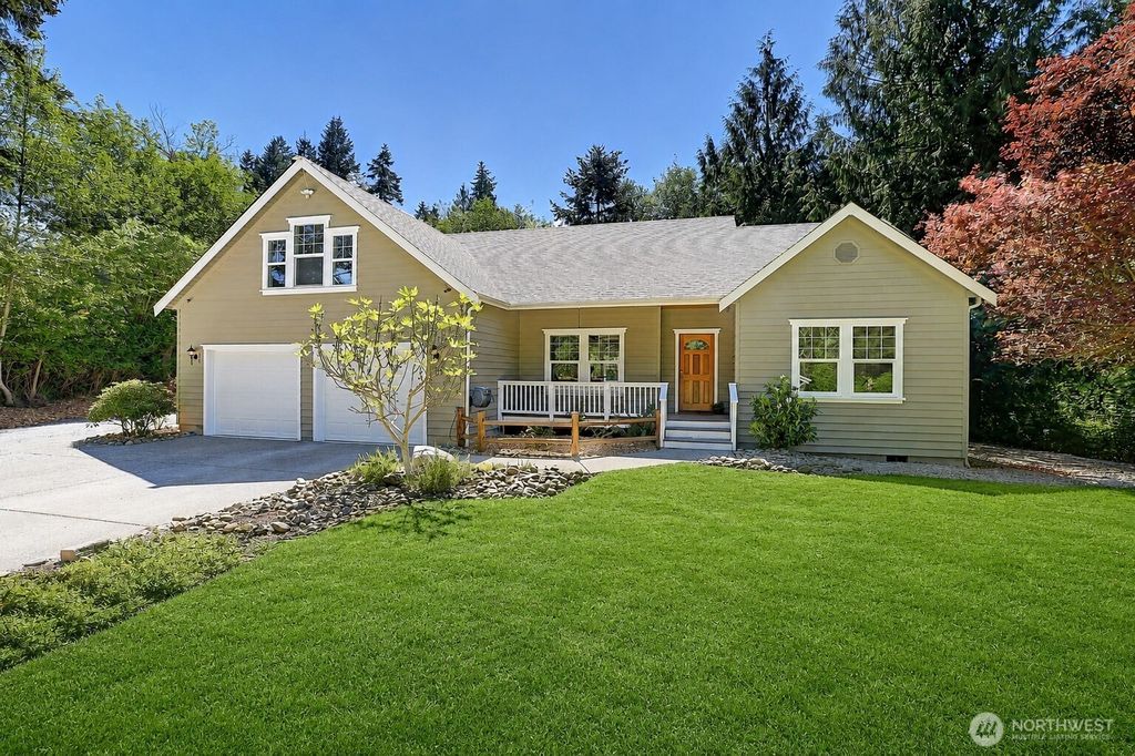Photo of 308 RIDGELAWN Place, Camano Island, WA 98282 (MLS # 2525257)
