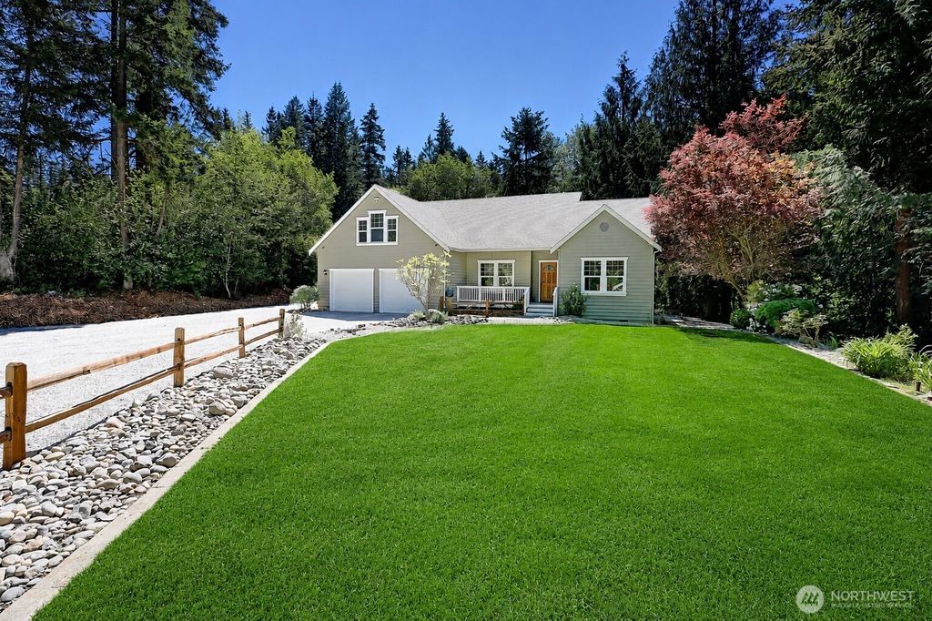 Photo of 308 RIDGELAWN Place, Camano Island, WA 98282 (MLS # 2525257)