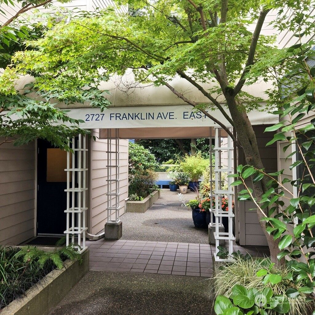 Photo of 2727 Franklin Avenue E #202, Seattle, WA 98102 (MLS # 2044473)