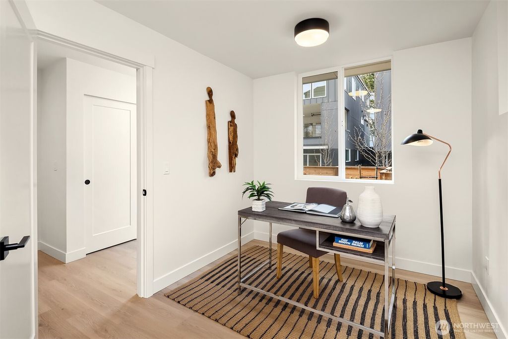 Photo of 13548 39th Avenue NE, Seattle, WA 98125 (MLS # 2490843)