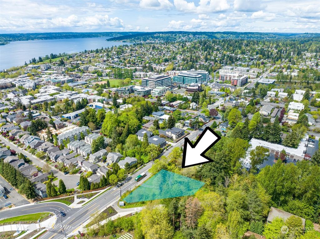 Photo of 212 6th Street S, Kirkland, WA 98033 (MLS # 2068460)