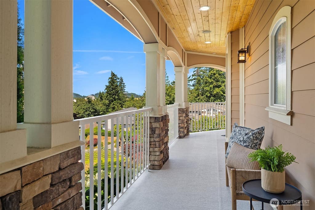 Photo of 8321 144th Avenue SE, Newcastle, WA 98059 (MLS # 2565676)