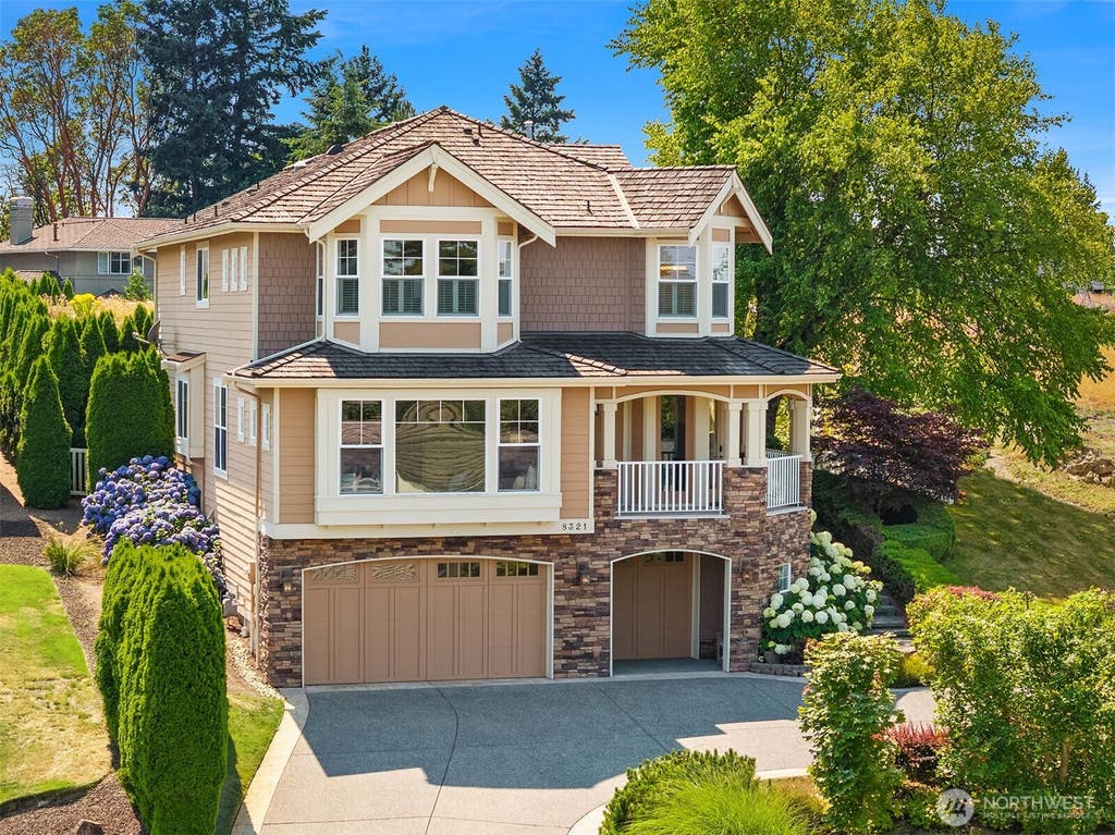 Photo of 8321 144th Avenue SE, Newcastle, WA 98059 (MLS # 2565676)