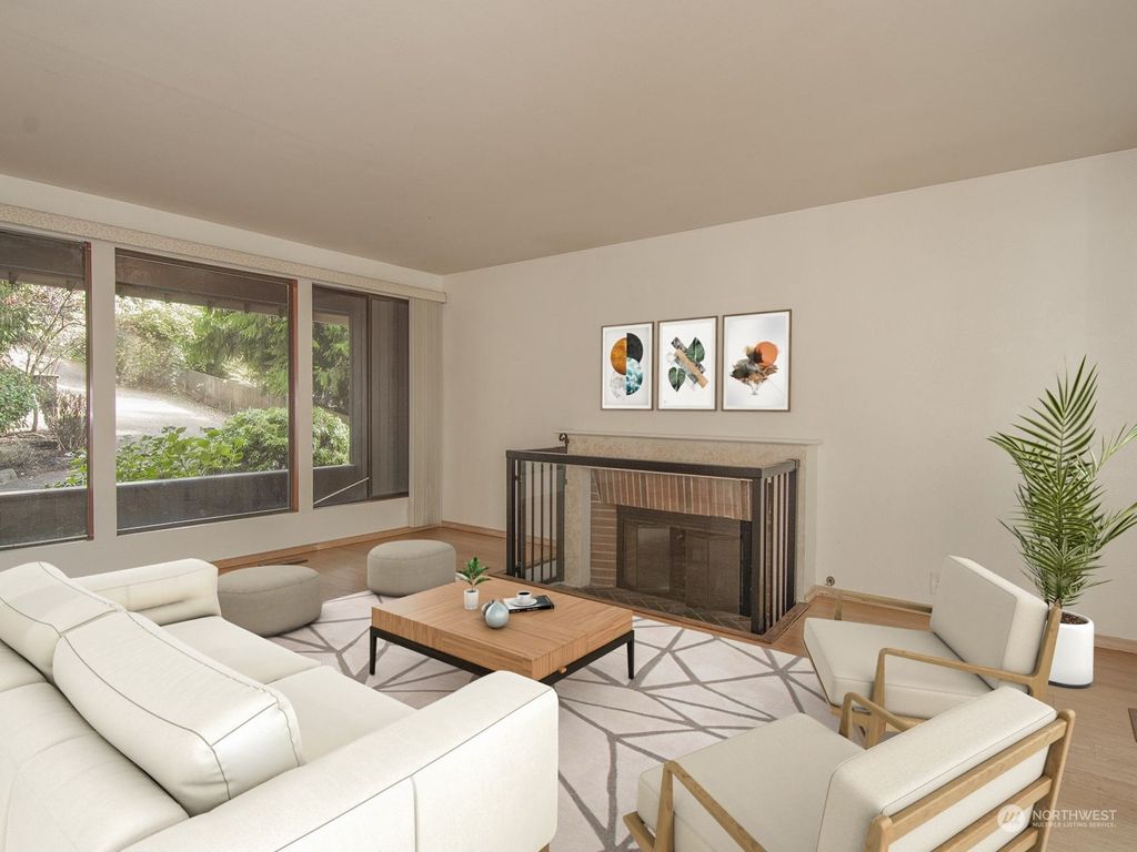 Photo of 3804 NE 195th Place, Lake Forest Park, WA 98155 (MLS # 2305482)