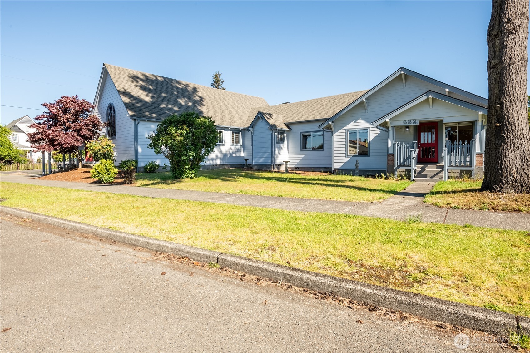 622 W Young Street