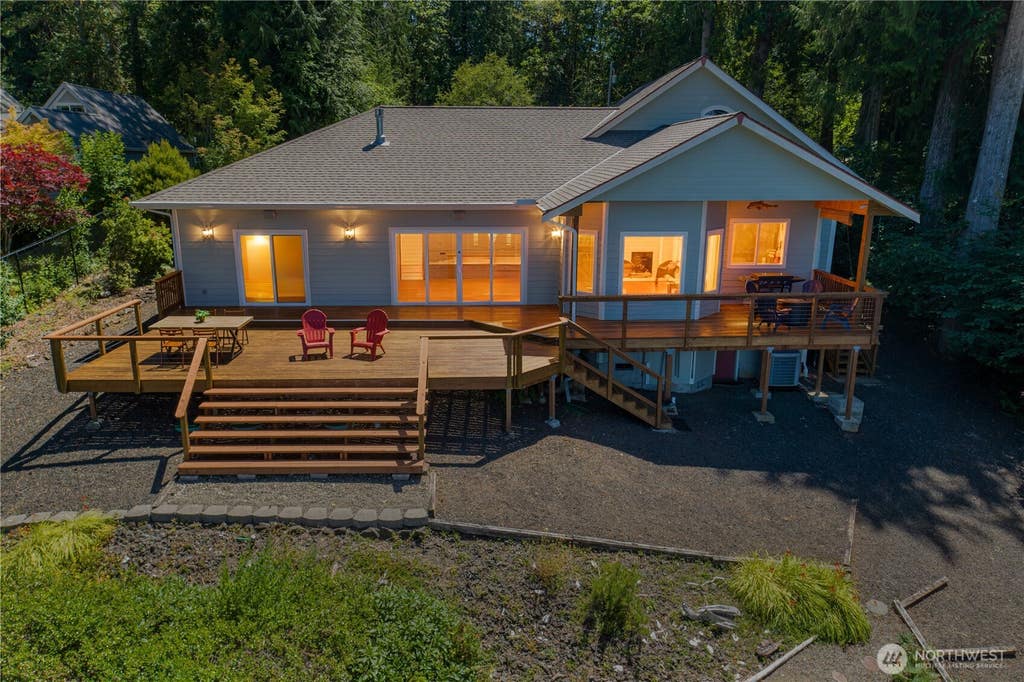 Photo of 860 E Sunset Road, Shelton, WA 98584 (MLS # 2553810)
