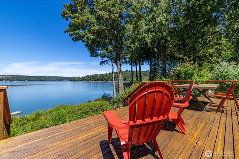 Photo of 860 E Sunset Road, Shelton, WA 98584 (MLS # 2553810)