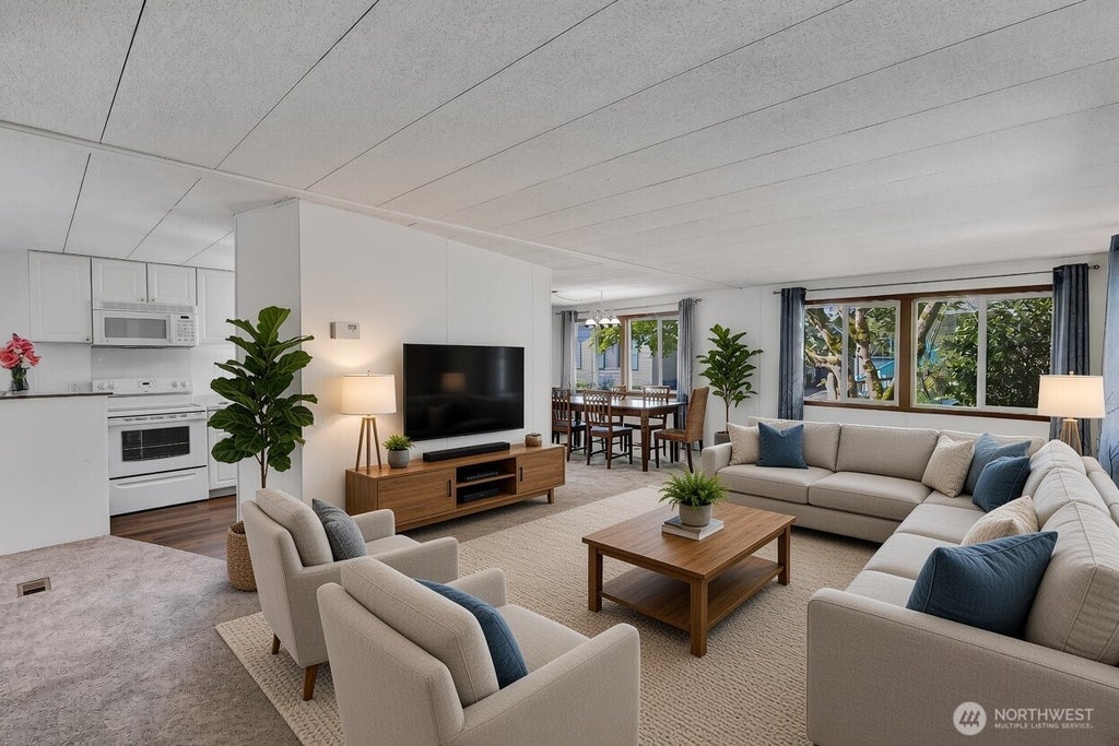 Photo of 18425 NE 95th Street #146, Redmond, WA 98052 (MLS # 2515793)