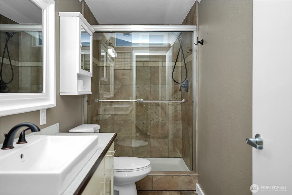 listing image 9368283681301039419