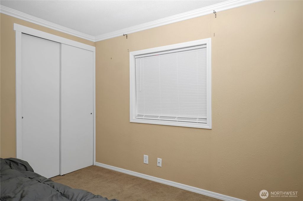 listing image 9365174761410624898