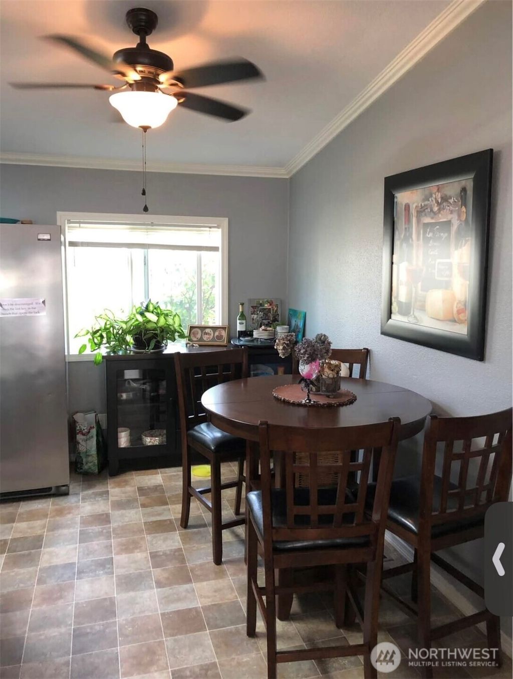 listing image 9366684816131860200