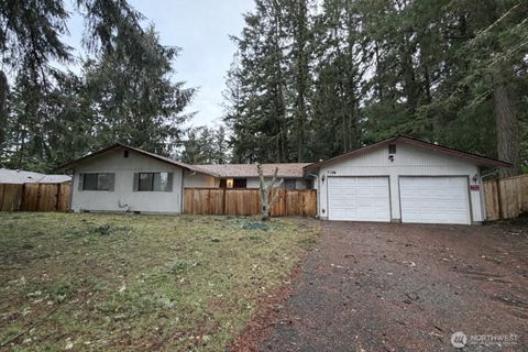 Photo of 7106 38th Drive SE, Lacey, WA 98503 (MLS # 2465075)