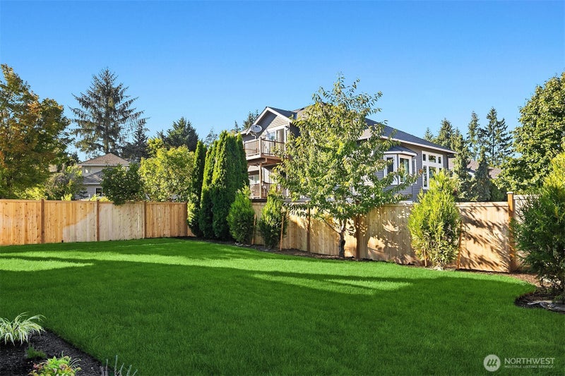 17266 NE 18th Place