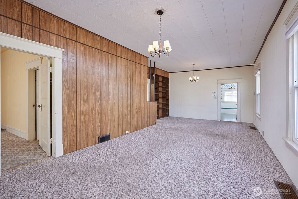 Photo of 1322 Olive Street, Walla Walla, WA 99362 (MLS # 2485924)