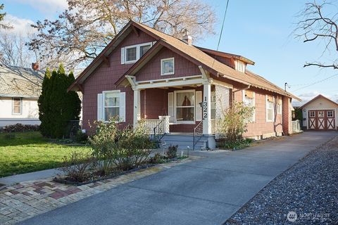 Photo of 1322 Olive Street, Walla Walla, WA 99362 (MLS # 2485924)
