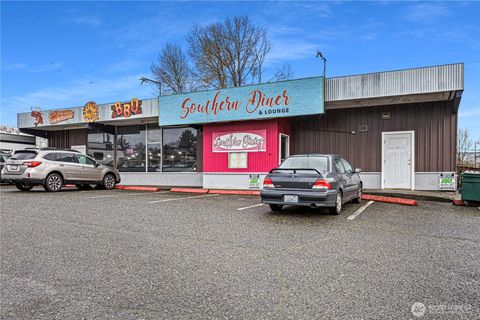 Photo of 15310 1st Avenue S, Burien, WA 98148 (MLS # 2461542)